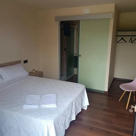 Corisco Hostal *